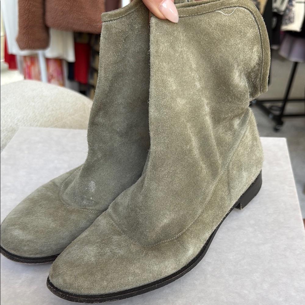 Jimmy Choo Suede Ankle Boots in grey/Olive Green